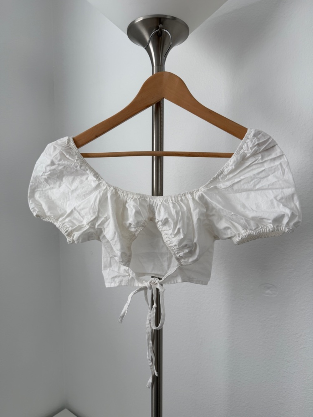H&M White Puff Sleeve Tie-Front Crop Top